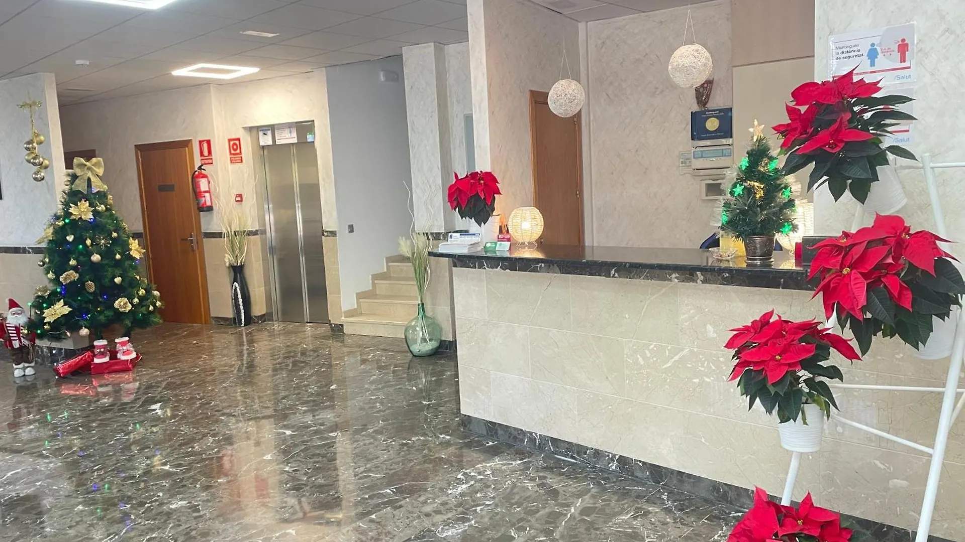 Hotel Avenida Эль-Морель 2*,